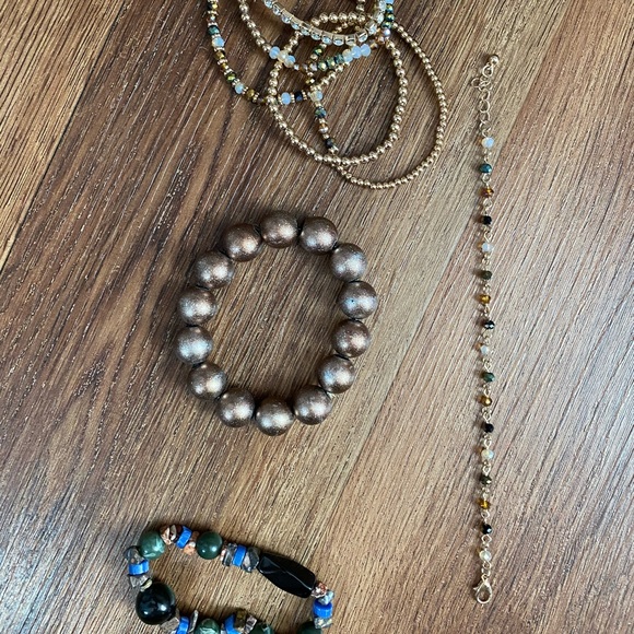 Set of bracelets - Picture 2 of 2